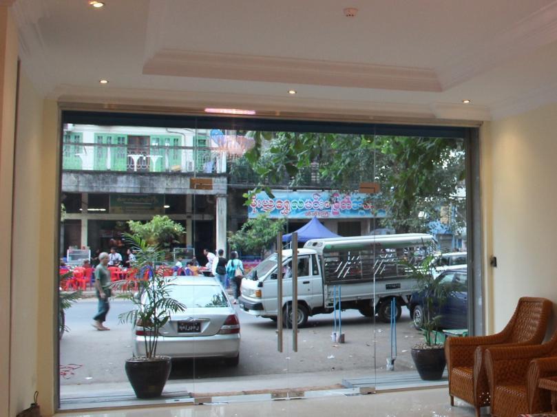 New Yangon Hotel Exterior photo