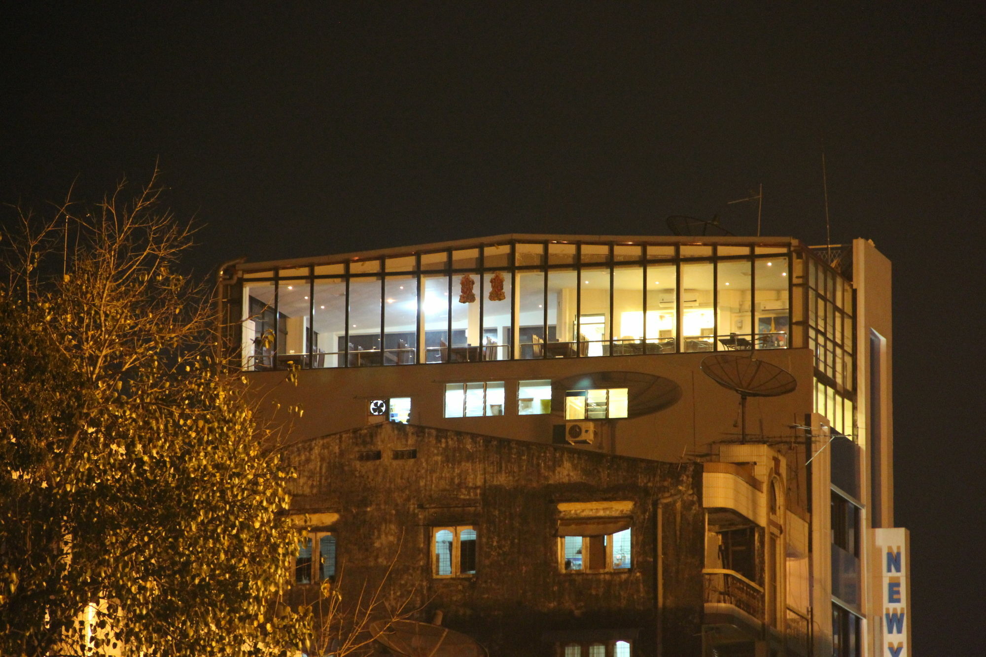 New Yangon Hotel Exterior photo