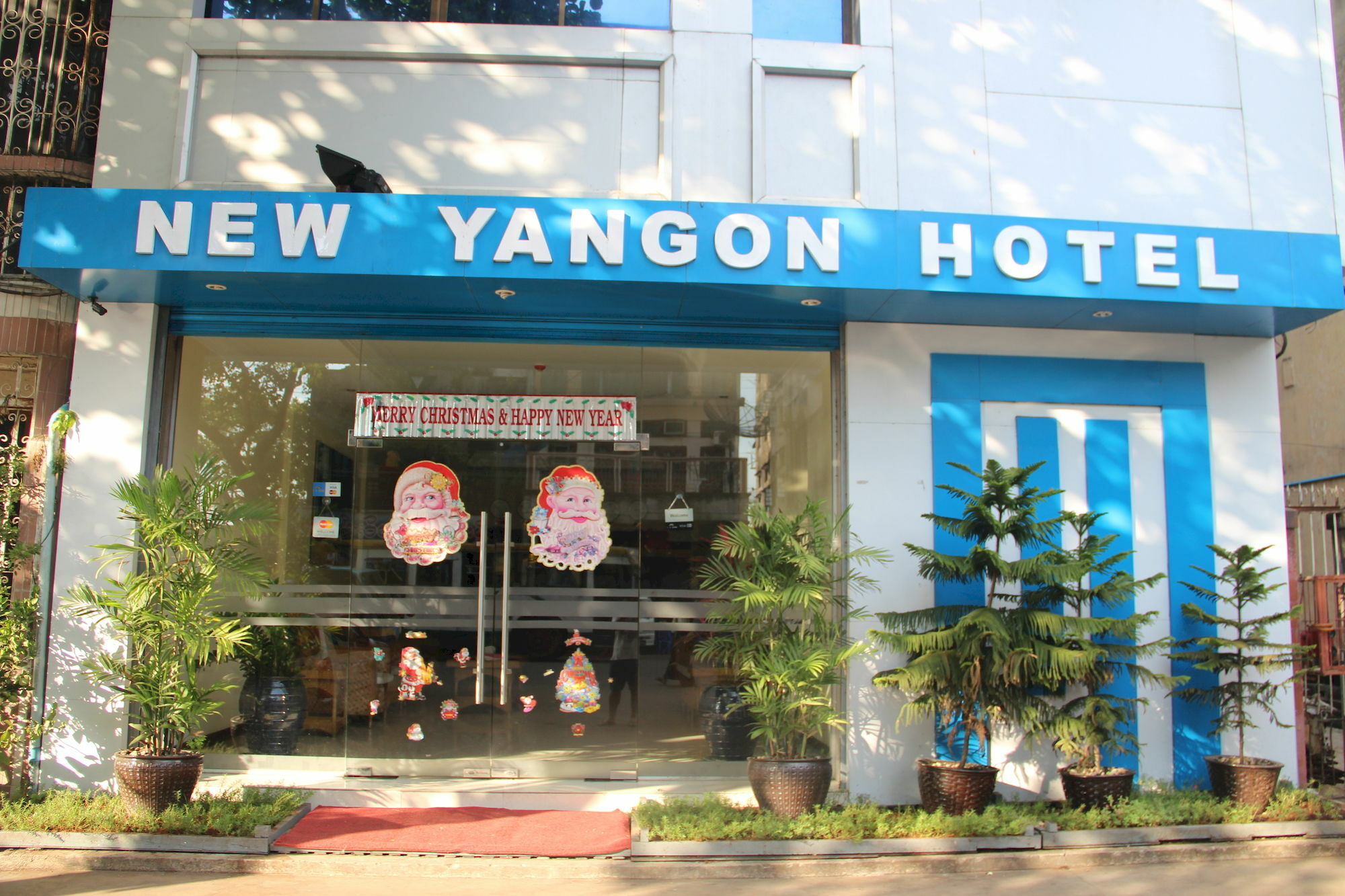 New Yangon Hotel Exterior photo