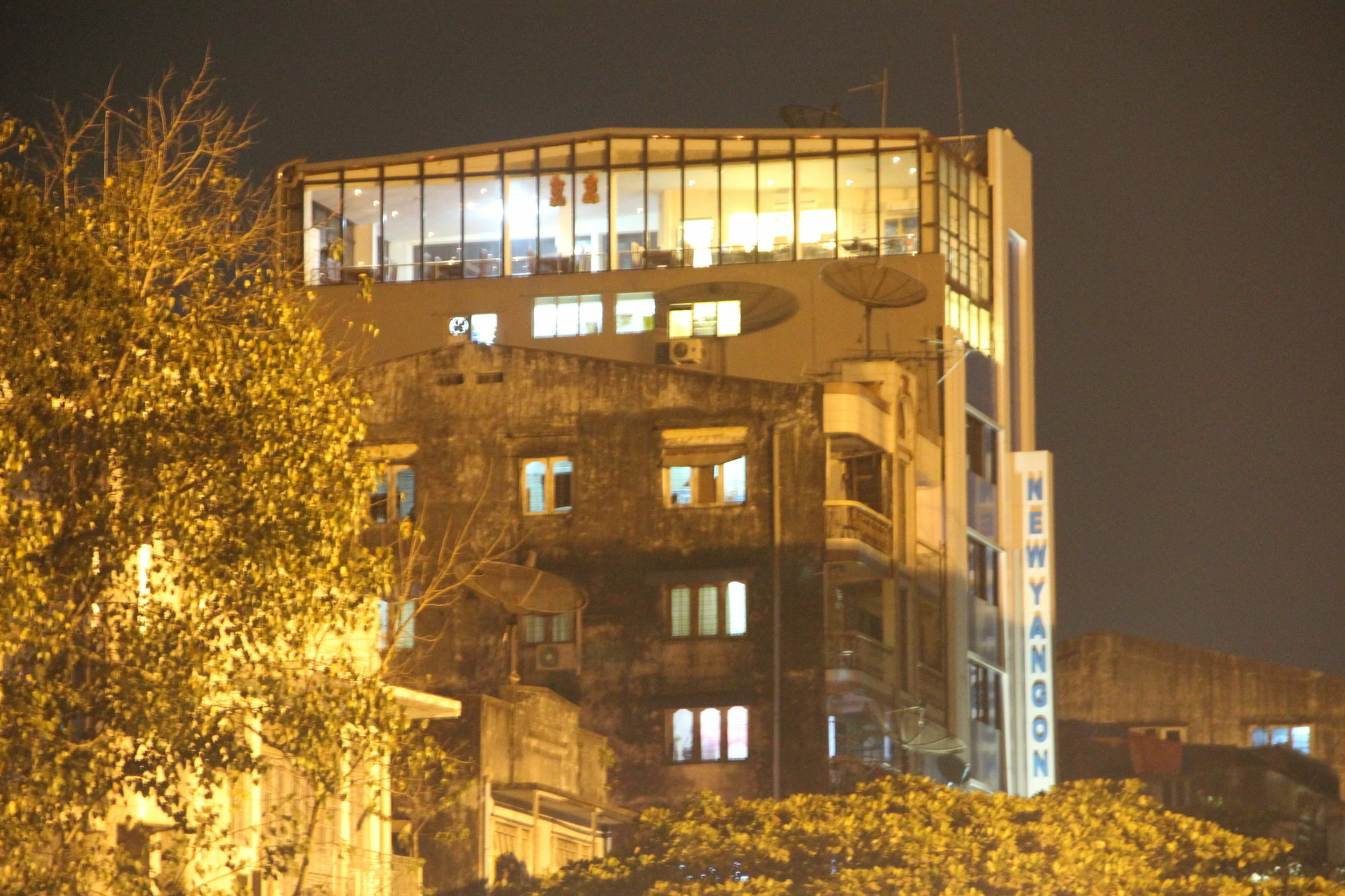 New Yangon Hotel Exterior photo